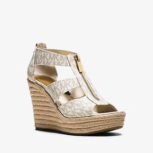 Michael Kors NWT Damita Wedge MK Mini Logo PVC Vanilla Espadrille Wedge